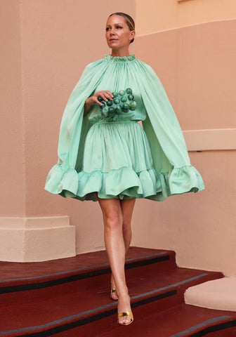 Kleid Mintgrun Kurz Umhang